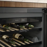Unitate De Pastrare A Vinurilor Incorporabila Sub Blat Inaltime Nisa 82 88 Cm Kwtus 7054 F Negru Obsidian Sticla